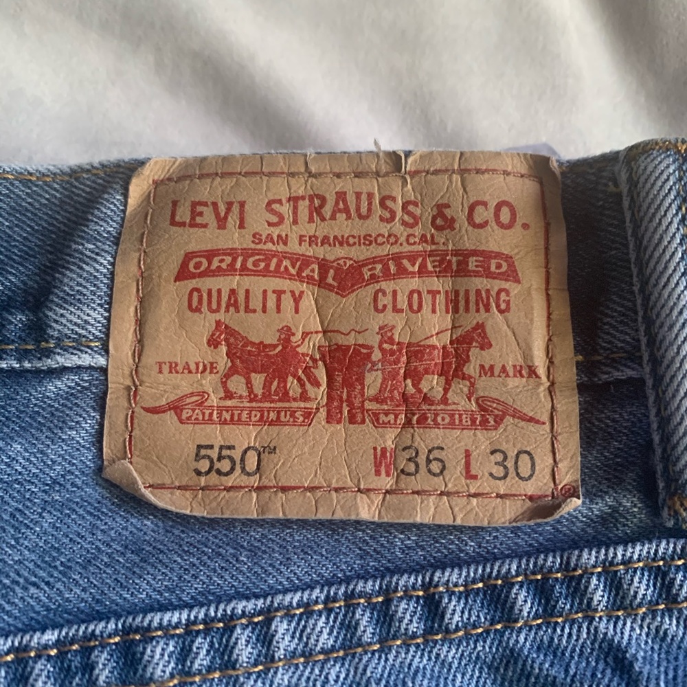 Men’s Levi’s. Great condition 36 x 30. 550’s